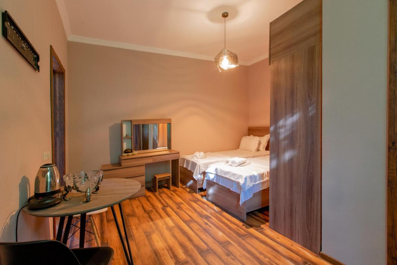 4 Rooms Sighnaghi Exteriör bild