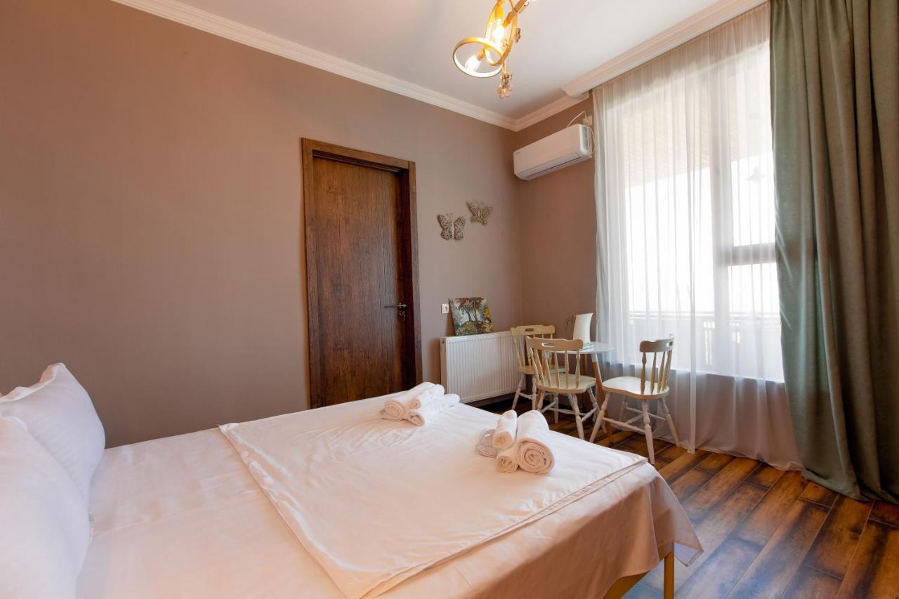 4 Rooms Sighnaghi Exteriör bild